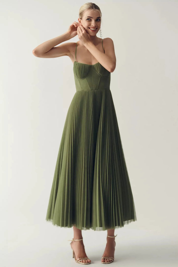 Olivia | Robe midi plissée à dos nu
